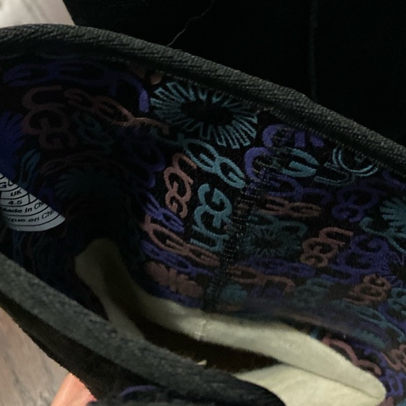 EUC Rarely Worn Ugg Boots! - Picture 3 of 5